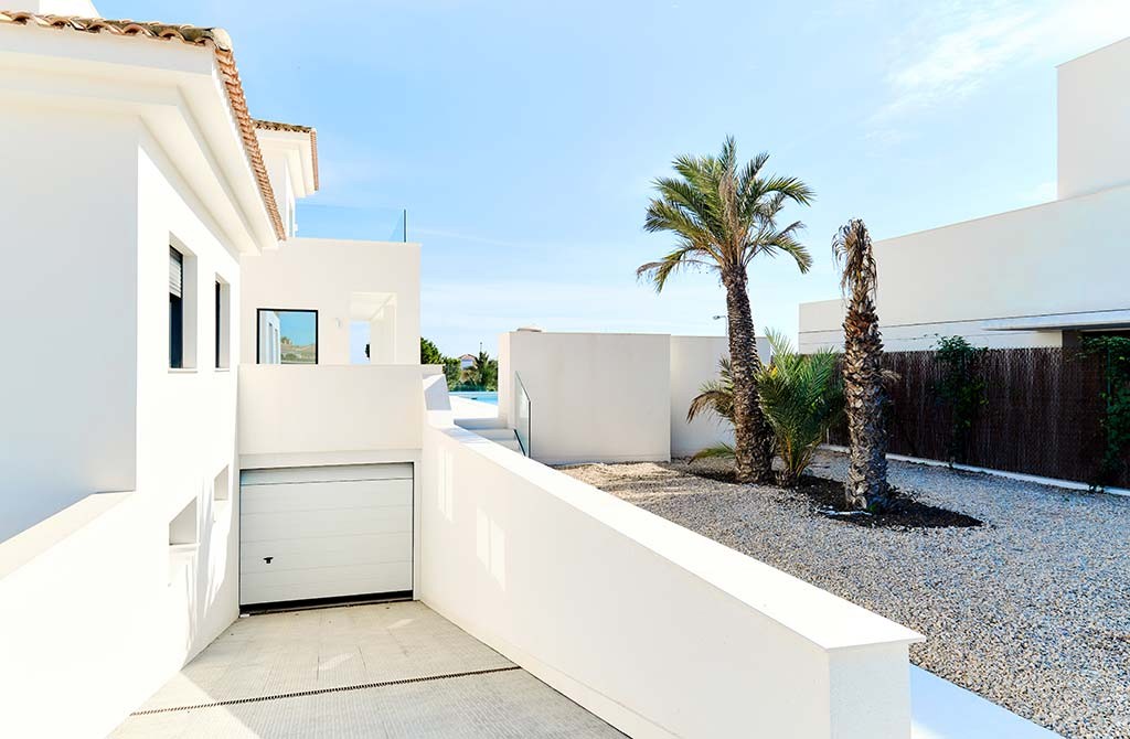 o_1eoumnh9nneu32d1jp198n1u6b3q