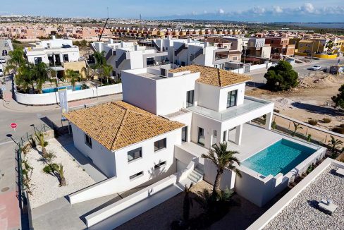 o_1eoumnh9t1120ffjj5p1jfv1l7d4v