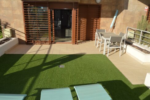 o_1epemjuf7d6pc66130b1b34132s1u