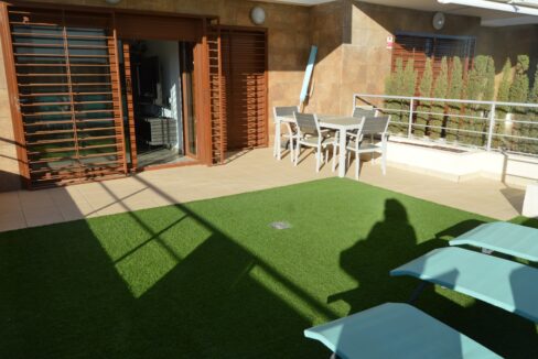 o_1epemjuf7jjk19tuubcmcg149u20