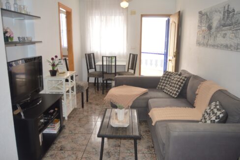 o_1epk1hb5b1fj5123f1cmp1sarcua3e