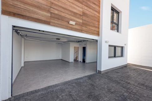 o_1eplekq1pqfl1dst8dva9rdos24