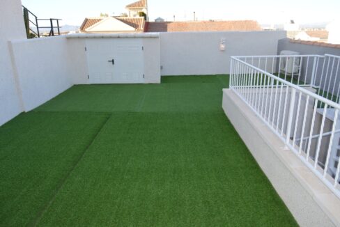 o_1epmm378v15hv1kf31ta8f2h12s93d