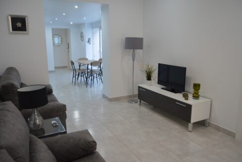 o_1epmm378v7cccs9jpm1bt010m43q