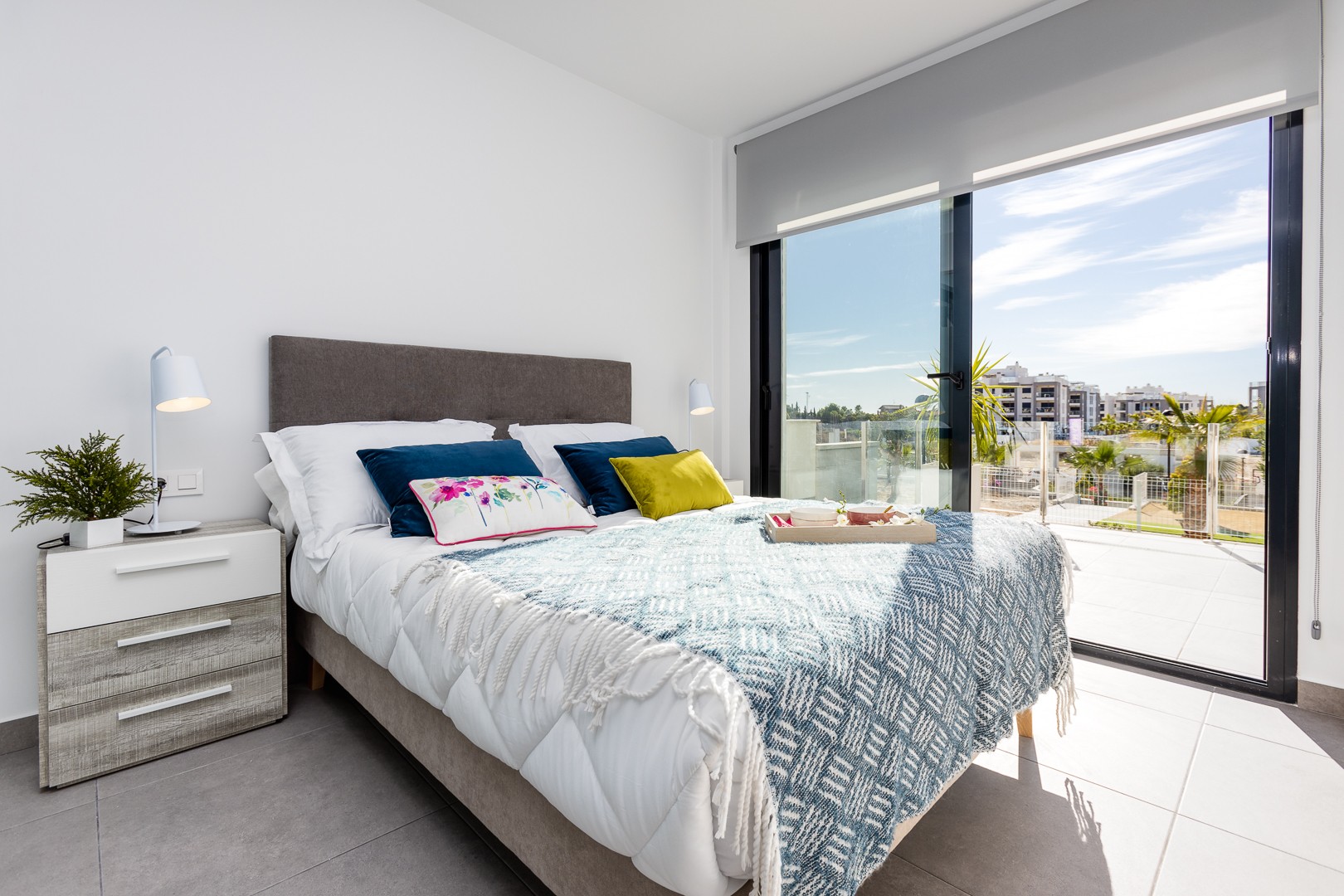 o_1eq2jnis5m2s155k1thmr3l1n463e