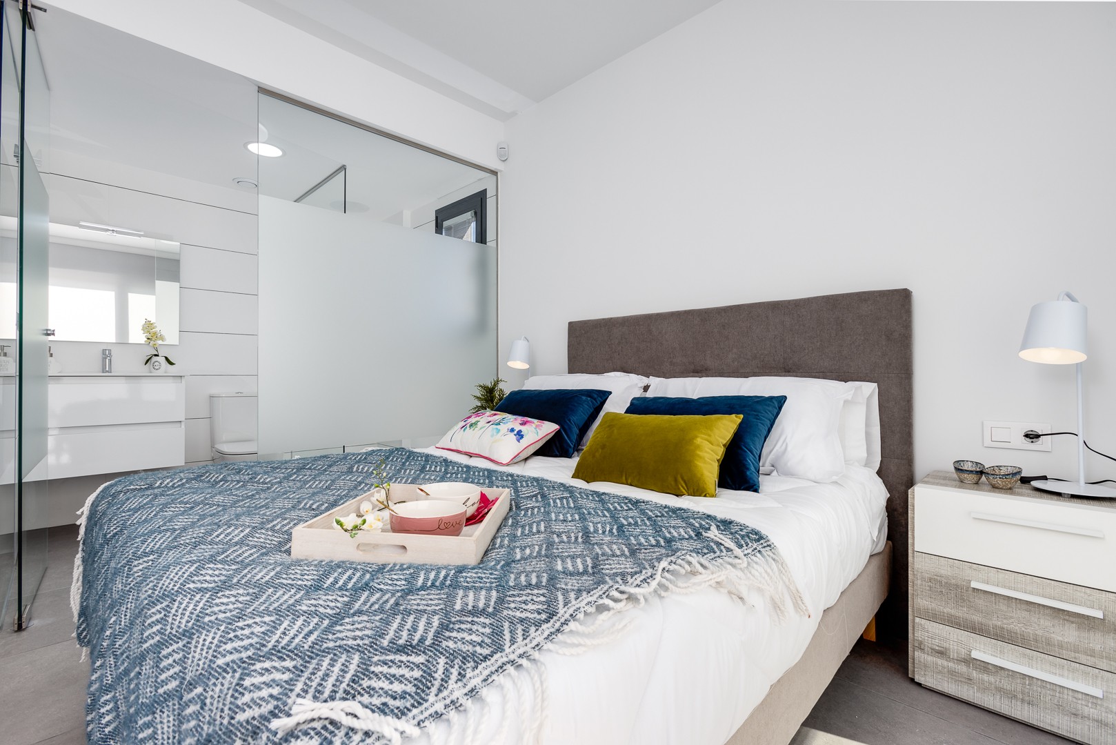 o_1eq2jnis67mk5o4v4vv4k1fet3h