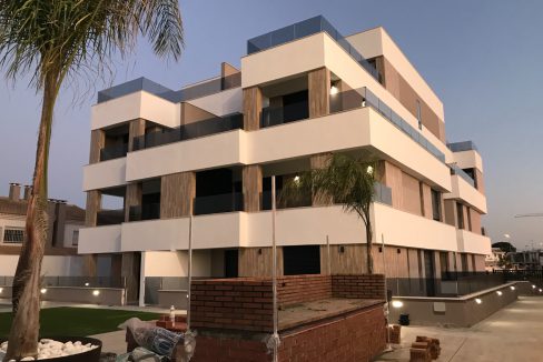 o_1eq3040hf19f26kvtde8suh7k2k