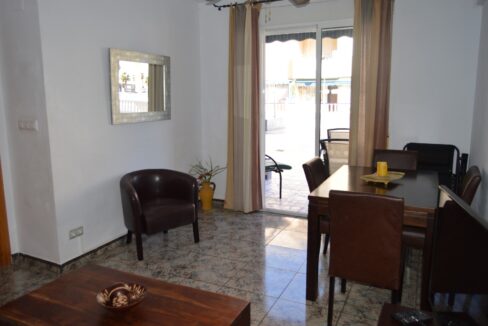 o_1erudpatjk3f1mob1f771s27u339