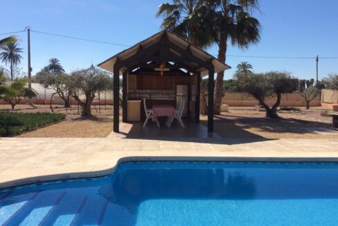 o_1es16f5opf9v16l6ije1i5v190o2c