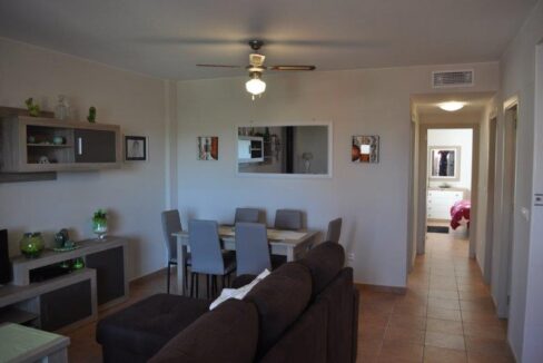 o_1es8ih5csfdhmvho1b24ps392l