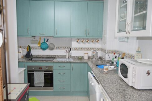 o_1ese2a57610pls4a95h1fh8i9b22