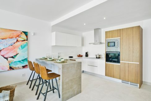 o_1essg6nsi6qn1n3tsep171j32g2v