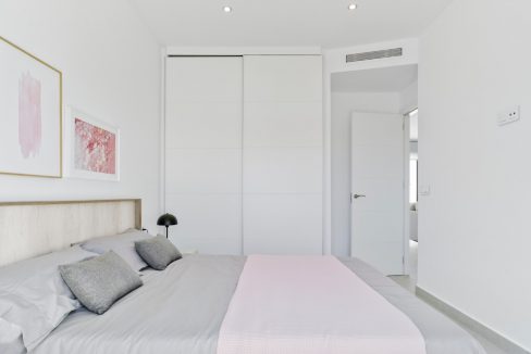 o_1essl90a913mn16153ebto5mv83j