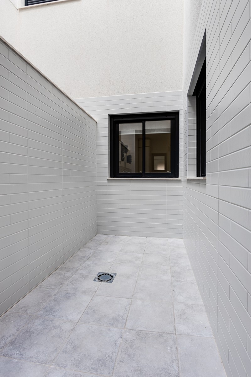 o_1et25bprf15miq7hlh235v1i9f3q