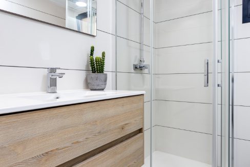 o_1et25bprg126gc0e1e2e1fk9sv53t