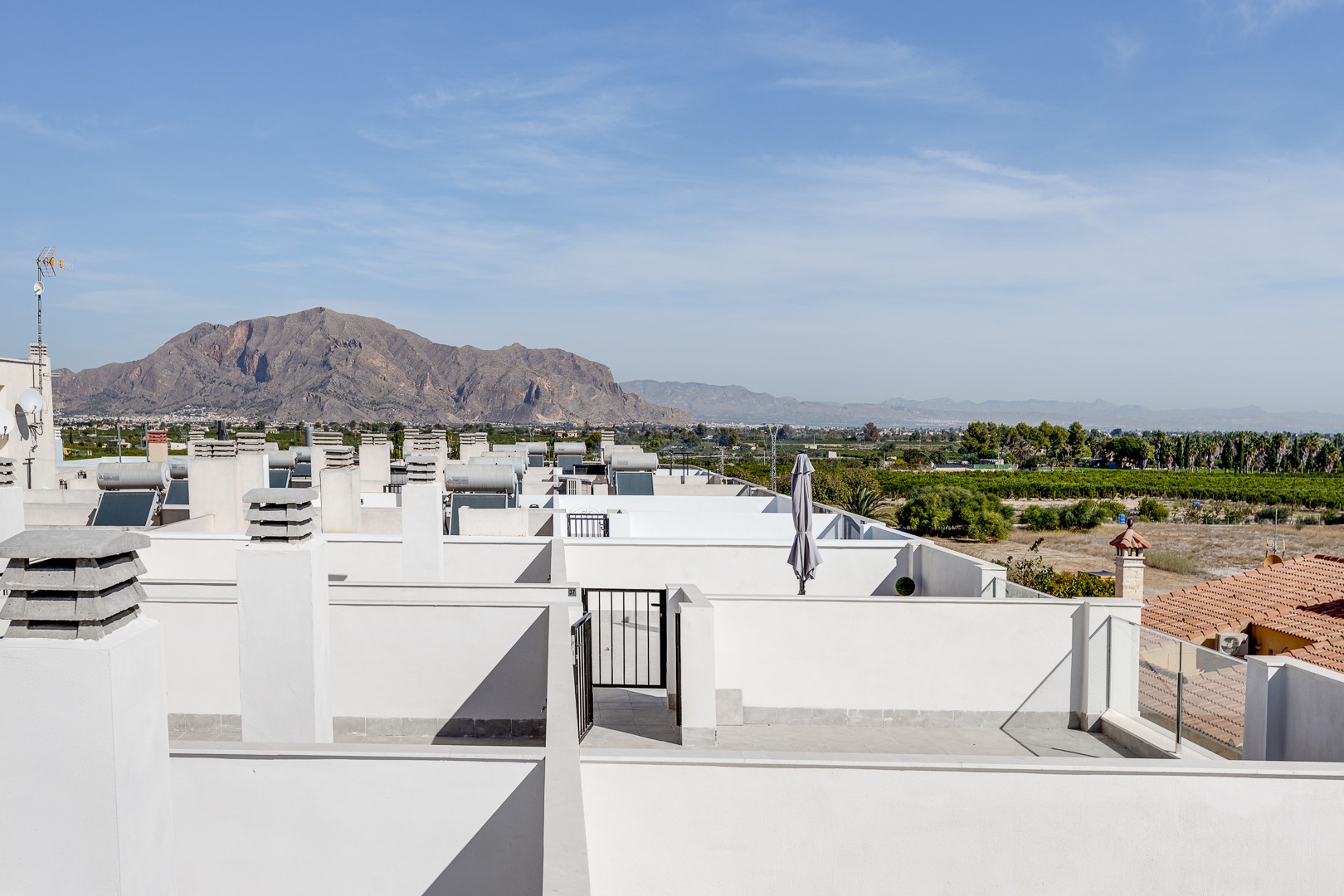 o_1et25bprh1ha51ifm135m1up414fl48