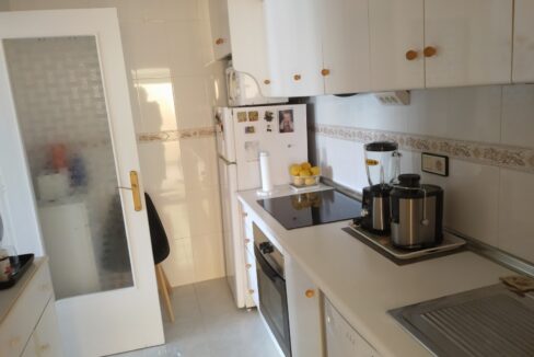 o_1et7e85lh1pq2113q1lp94vm1hn729