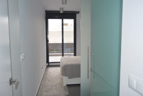 o_1etn1mo8pjd514f21mep1mq9md13j