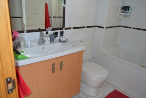 o_1etn6q7nf19f9n8u70isbi1hdk3q