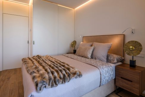 o_1etp0dp9b1tdj109imcrsaa1a244c