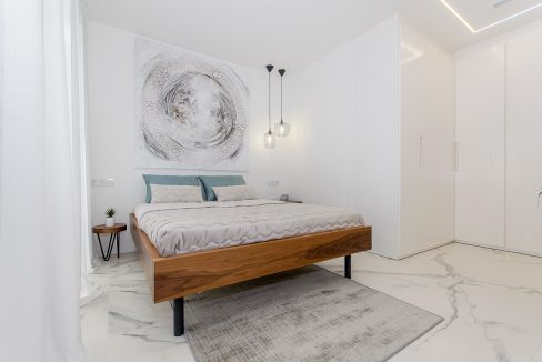 o_1eu0jbrnoiqa14sg821ete1h0t33