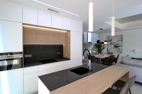 o_1euirkob4lhor0bq8nfjs1sf82v