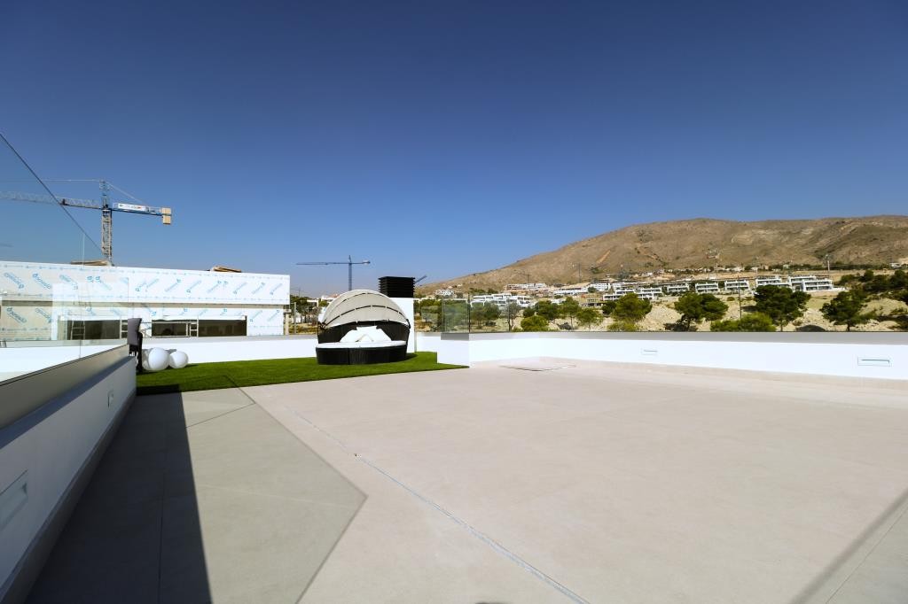 o_1euirkob649dheo1dek1i19m593c