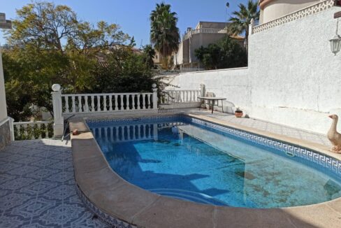 o_1eujkcen91jm3foe1u1e15ap1v6j1m