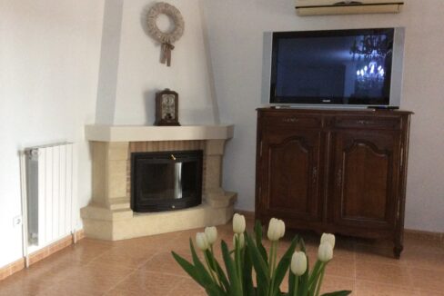 o_1eujlh06g10m7g3u1l3e1oi113fb52