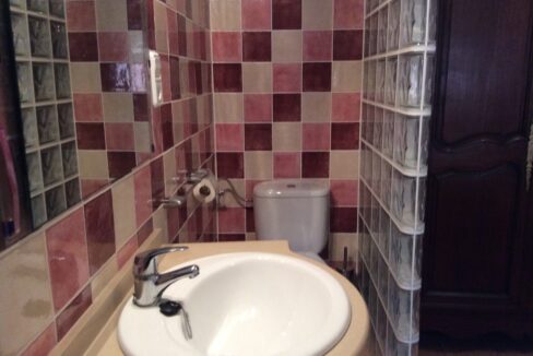 o_1eujlh06g1m30pej2sb1u941r559