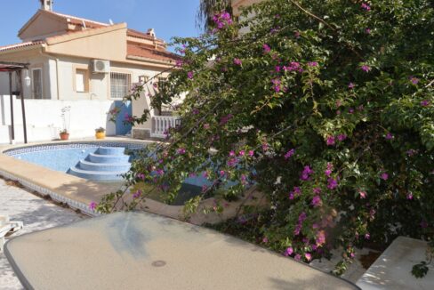 o_1eulvr5qr1918jk31sto1dlgge52l