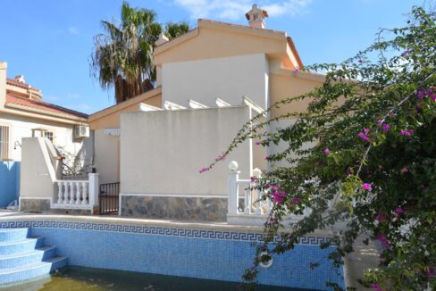 o_1eulvr5qreu81ibfe7c1olgcbb2m