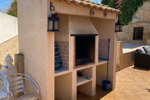 o_1eum3nl0fcep12cq10810r82nm1t