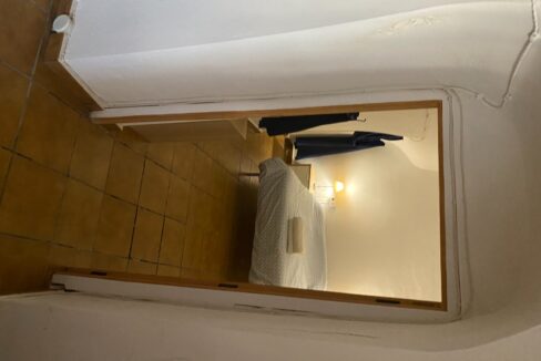 o_1eungfd6d1jqi1ear18of1aumn2529