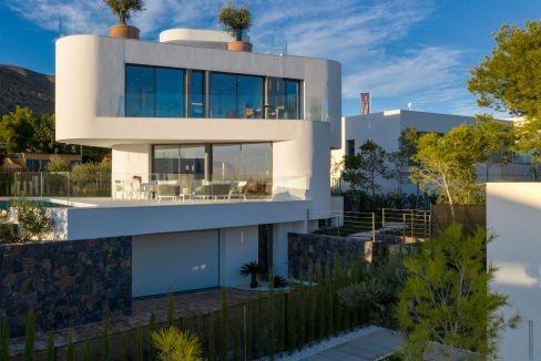 o_1euo8071d1n6l1t303em71pka33