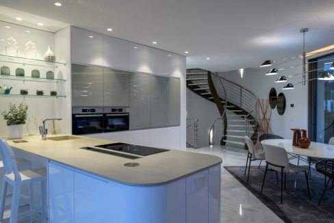 o_1euo9itos1ctjf7r190h1ta41ion2g