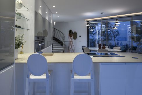 o_1euo9itos7mg1t4rb6011p51m8c2h