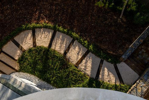 o_1euo9itot15o1fqccro135ent32p