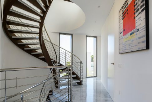 o_1euo9itot1b23shj1ttsml81udp2r