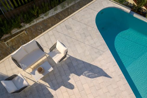 o_1euo9itot95mmae1phf1g3957b2q