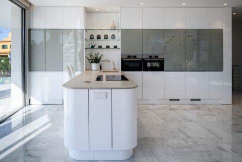 o_1euo9itou103h1j4l124s17451onq33